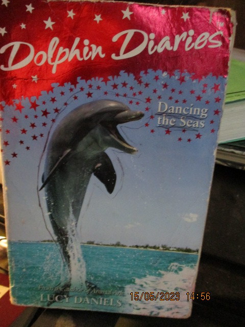 dolphin.JPG